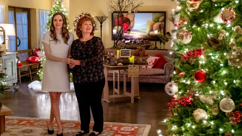 кадр из фильма Рождество с Джой