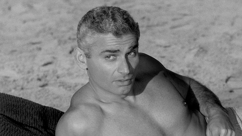 кадр из фильма Female on the Beach