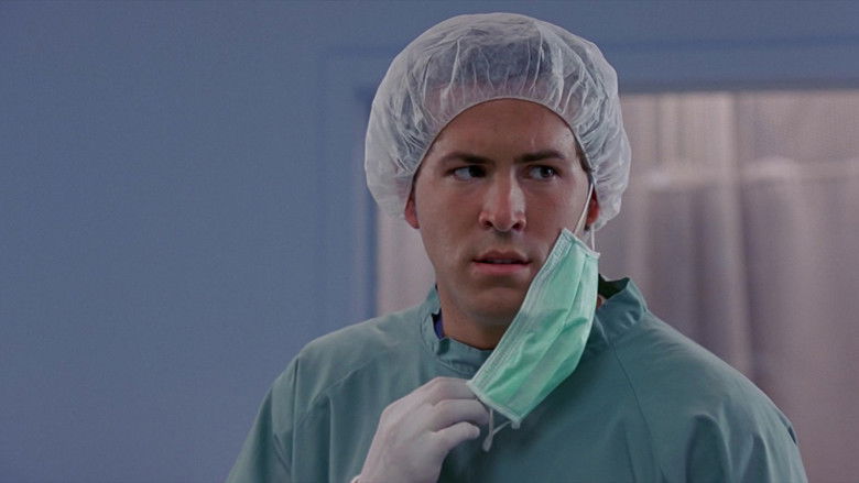 кадр из фильма Гарольд и Кумар уходят в отрыв