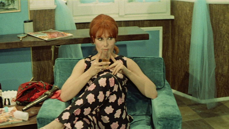 кадр из фильма Племянницы госпожи полковницы