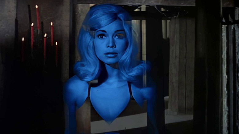 Призрак в невидимом бикини