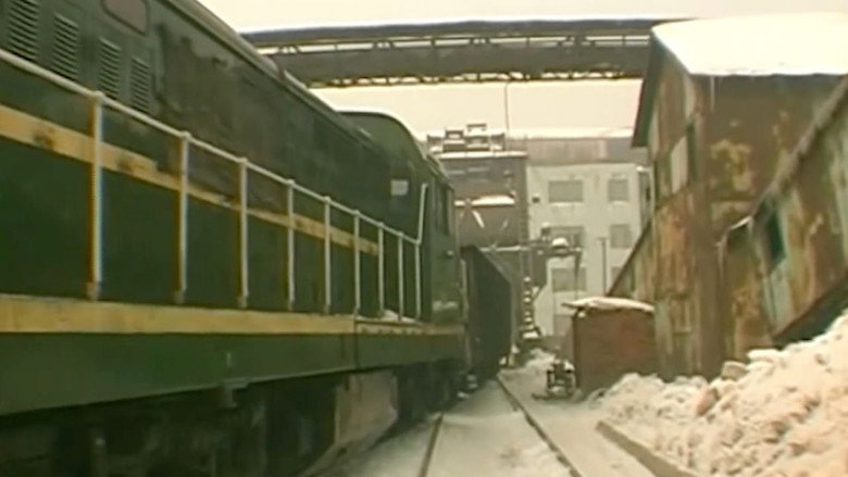 кадр из фильма 铁西区第三部：铁路