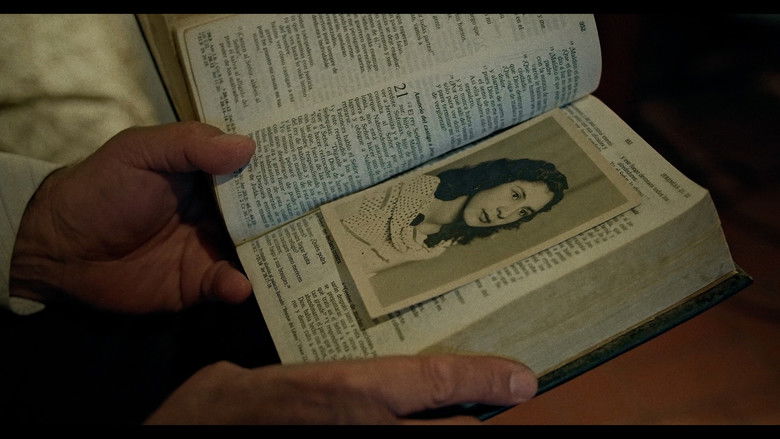 кадр из фильма Algo en el tejado