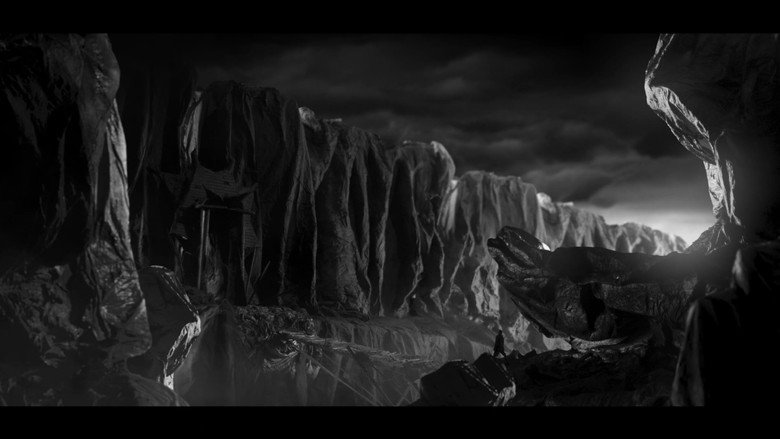 кадр из фильма A Shadow Over Me