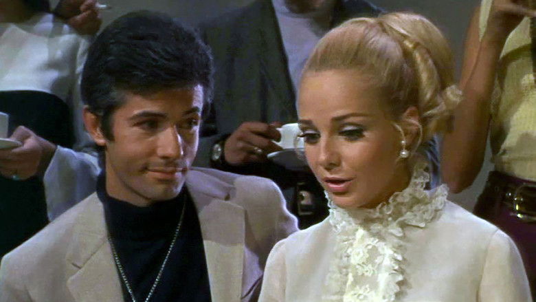 кадр из фильма The Big Cube