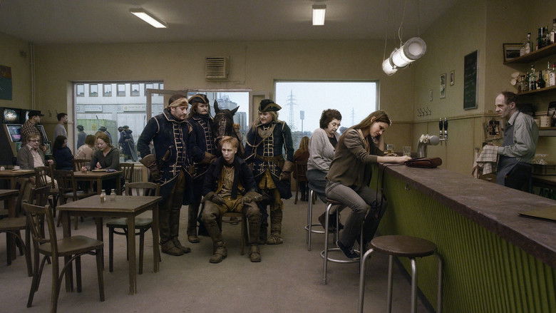 кадр из фильма Голубь сидел на ветке, размышляя о бытии