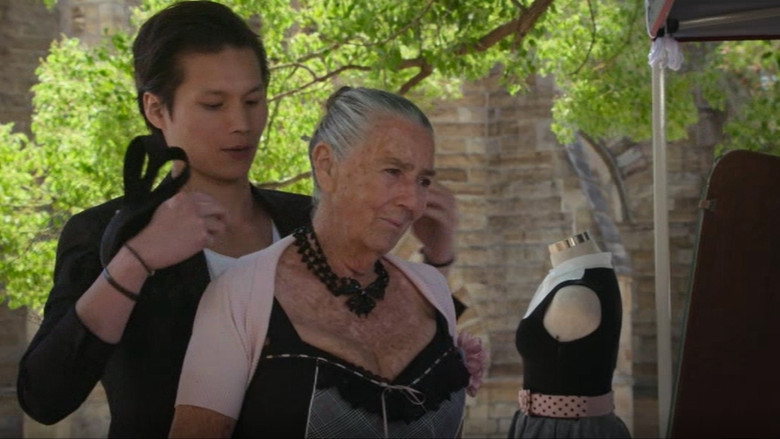 кадр из фильма A Stitch in Time