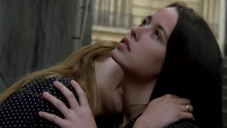 кадр из фильма Сиротки-вампиры