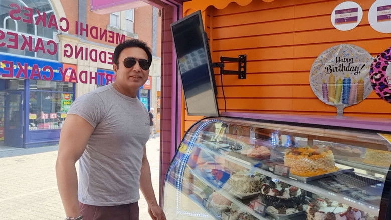 кадр из фильма Time doesn't wait for anyone