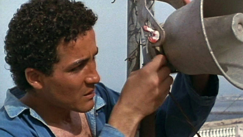 кадр из фильма Bab El Oued City