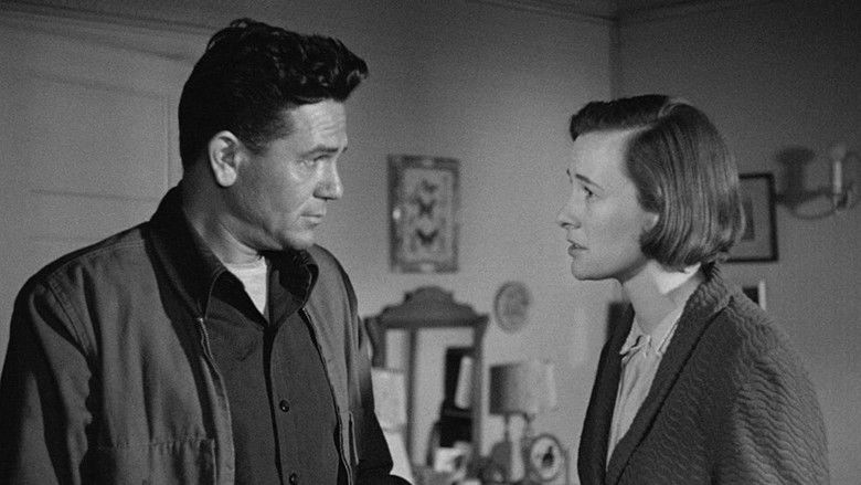 кадр из фильма The Breaking Point