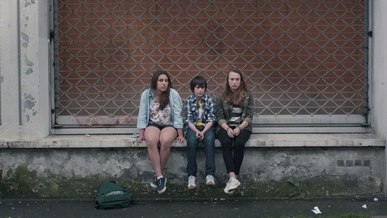 кадр из фильма Les Poings serrés