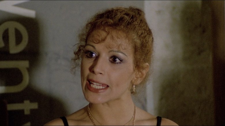 кадр из фильма El regreso de Eva-man (La pito-conejo)