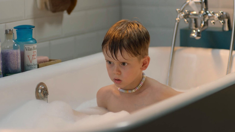 кадр из фильма Sous la mousse