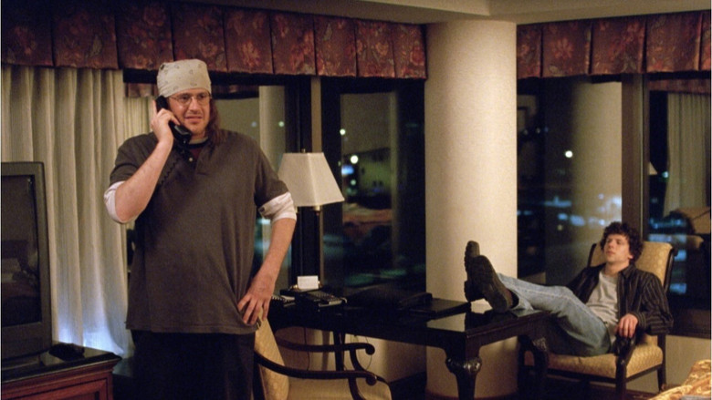 кадр из фильма Конец тура