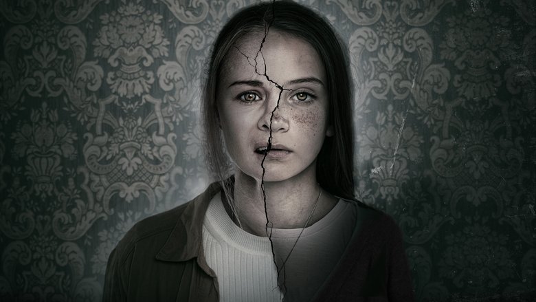 кадр из фильма Проклятие матери: Прятки на выживание