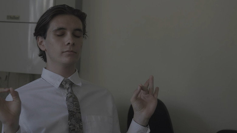 кадр из фильма BRCI *Un Biet Român Credea în Individualitate