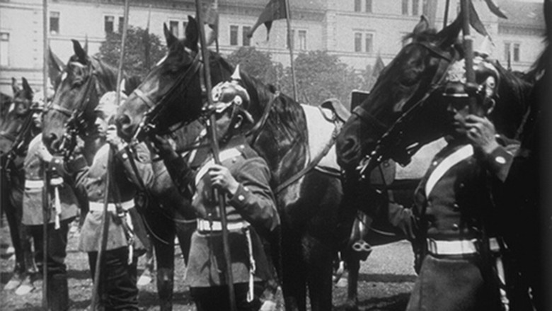 кадр из фильма Stuttgart : 26ème dragons. Pied à terre