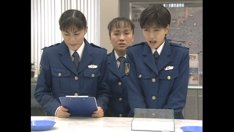 кадр из фильма 踊る大捜査線 番外編 湾岸署婦警物語 初夏の交通安全スペシャル