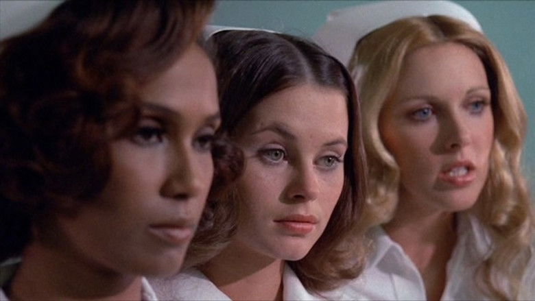 Молодые медсестры