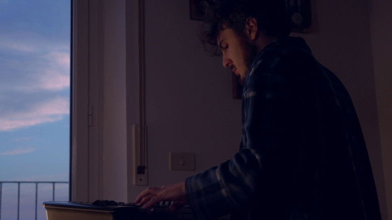 кадр из фильма Dall'altro lato