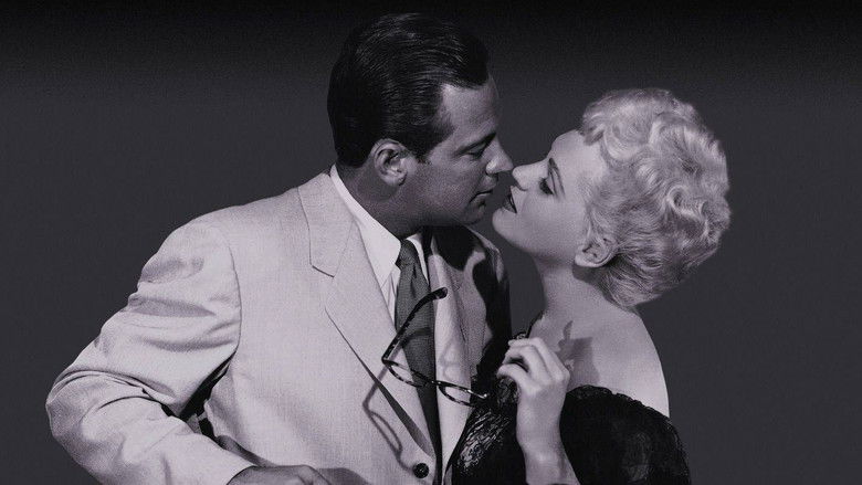 кадр из фильма Рожденная вчера