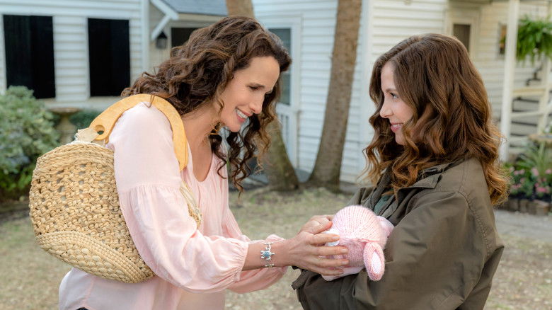 кадр из фильма Дом у пляжа