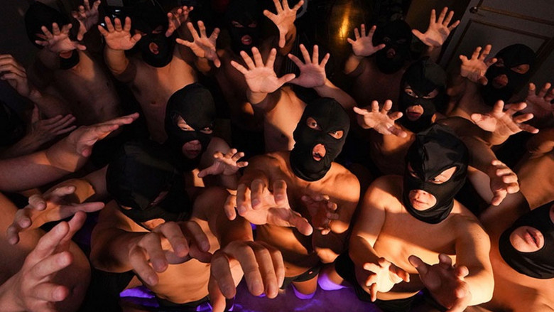 кадр из фильма IPZZ-545 桃乃木かな大乱交レ×プ 20FUCK 20発オーバー！！