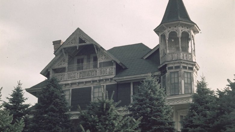 кадр из фильма House of Seven Belles