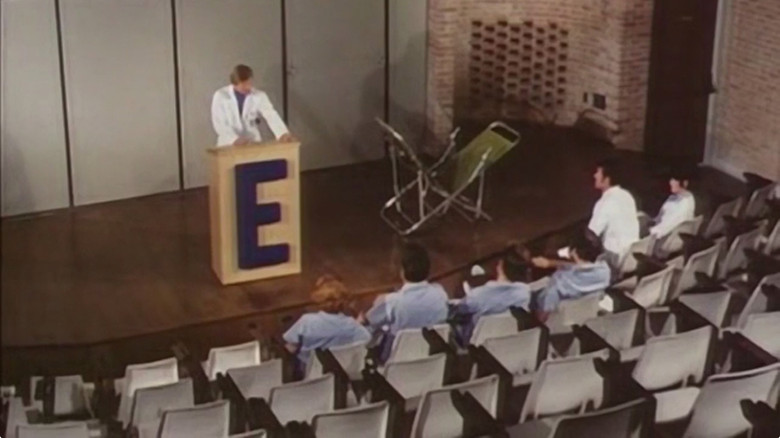 кадр из фильма The Brain Machine