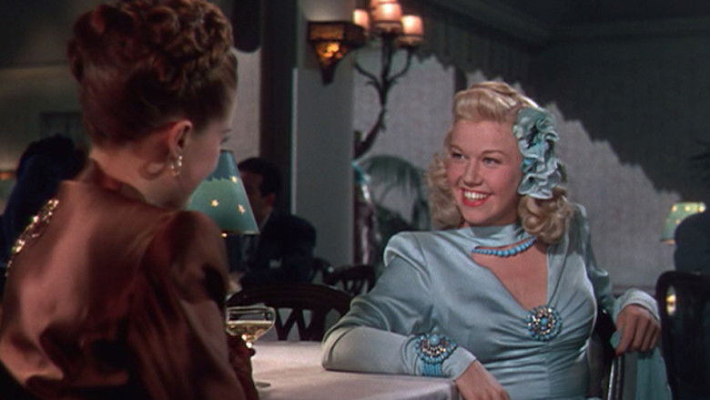 кадр из фильма Роман в открытом море