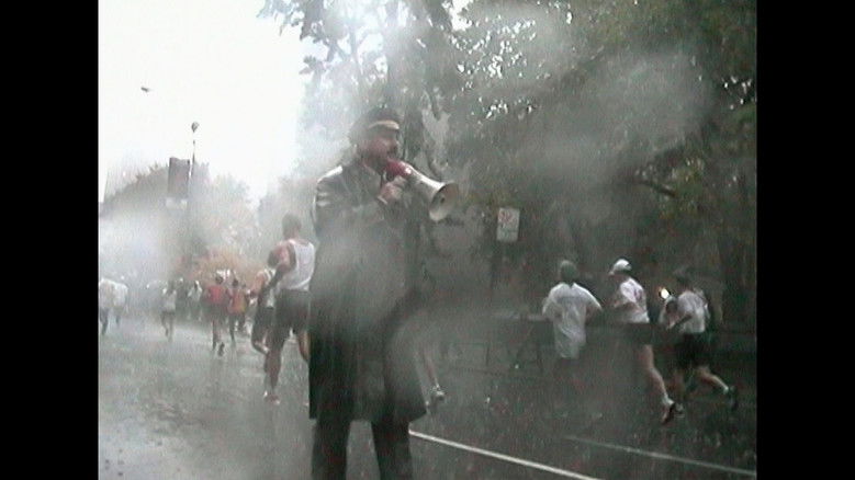 кадр из фильма Walk Don't Walk