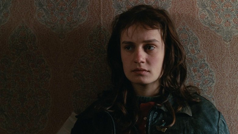 кадр из фильма Без крыши, вне закона