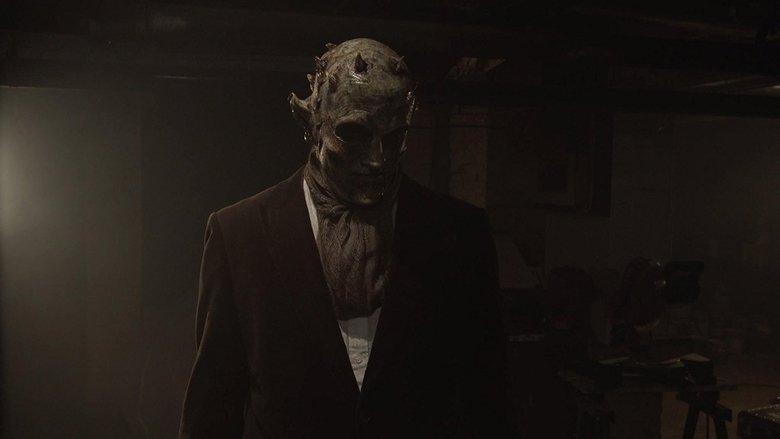 кадр из фильма The Manor