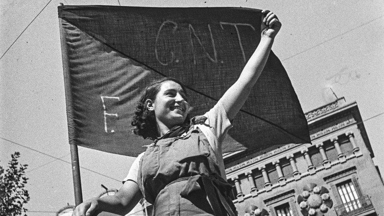 кадр из фильма La capsa vermella: la guerra infinita d'Antoni Campañà