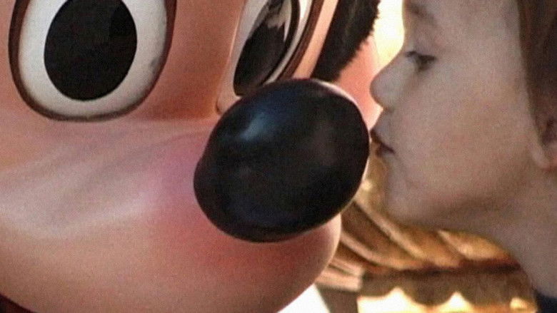 кадр из фильма Disneyland, mon vieux pays natal