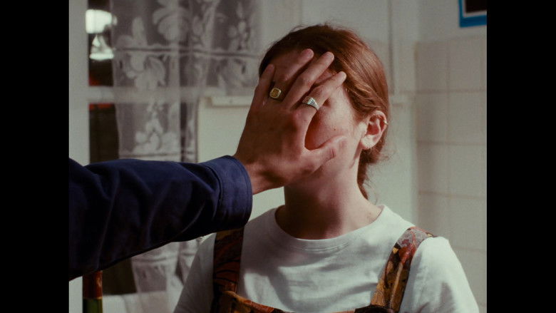 кадр из фильма Saint Lazare