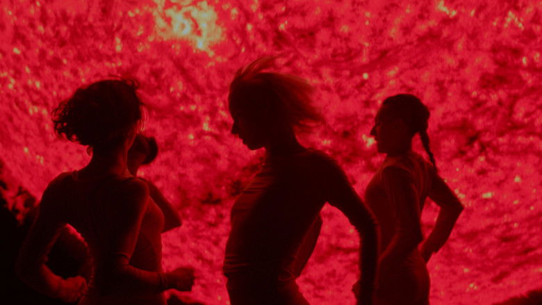 кадр из фильма Эма: Танец страсти