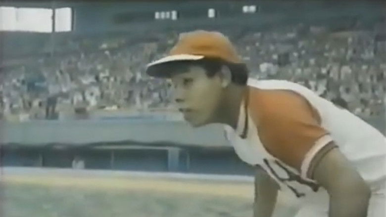 кадр из фильма Redonda y viene en caja cuadrada