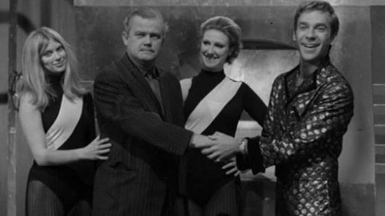 кадр из фильма Second Childhood