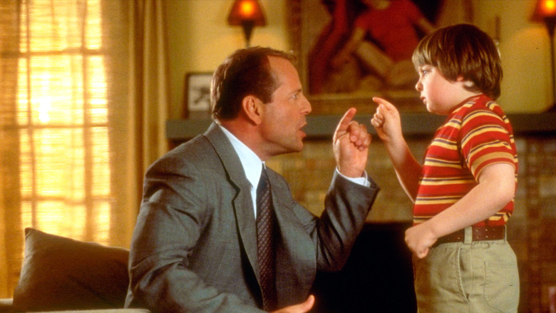 кадр из фильма Малыш