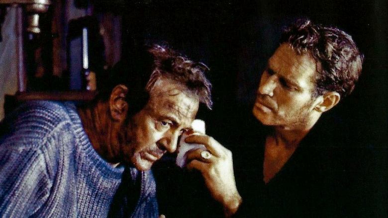 кадр из фильма Крушение Мэри Дир