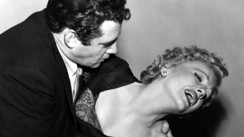 кадр из фильма The Blue Gardenia