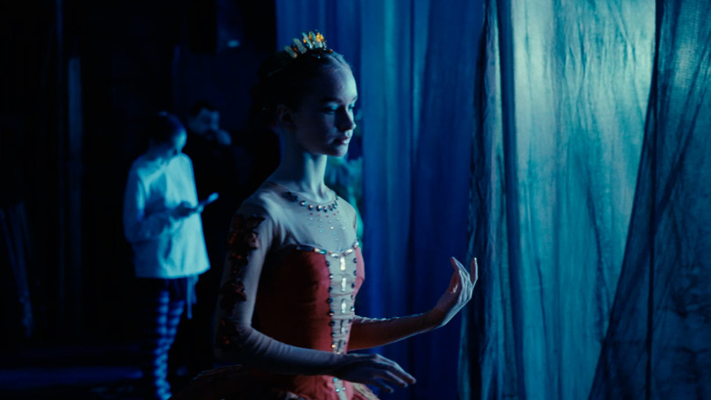 кадр из фильма Танцюючи крізь випробування