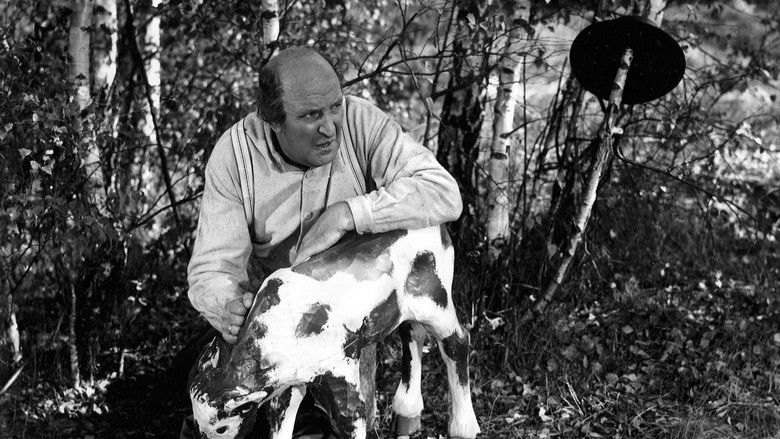 кадр из фильма Das hölzerne Kälbchen