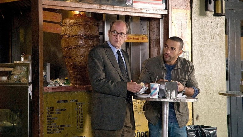 кадр из фильма Посетитель