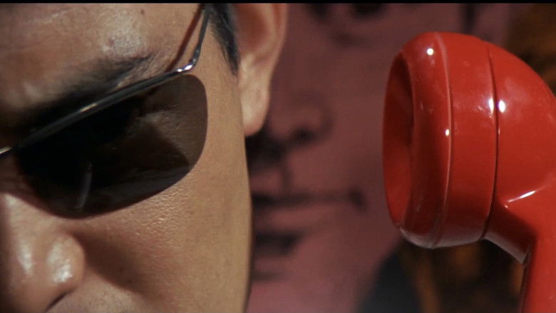 кадр из фильма Преступники Синдзюку: По газам