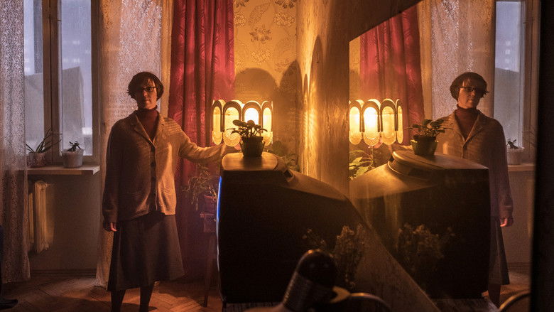 кадр из фильма Петровы в гриппе