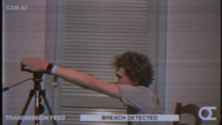 кадр из фильма This Room Does Not Exist