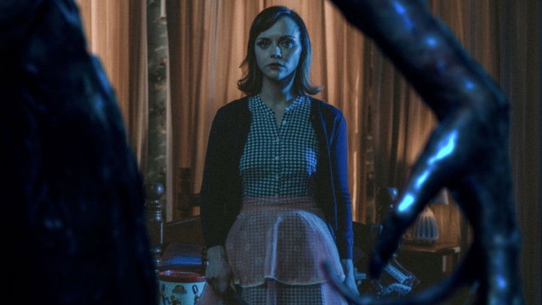 кадр из фильма Чудовище